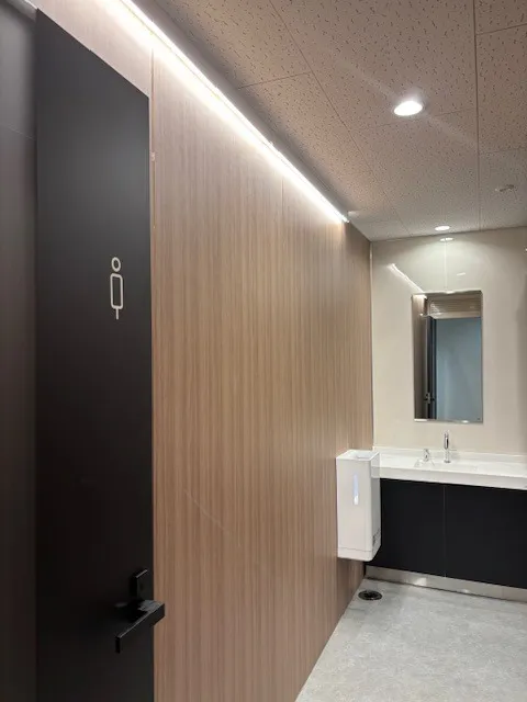 After　通路に間接照明