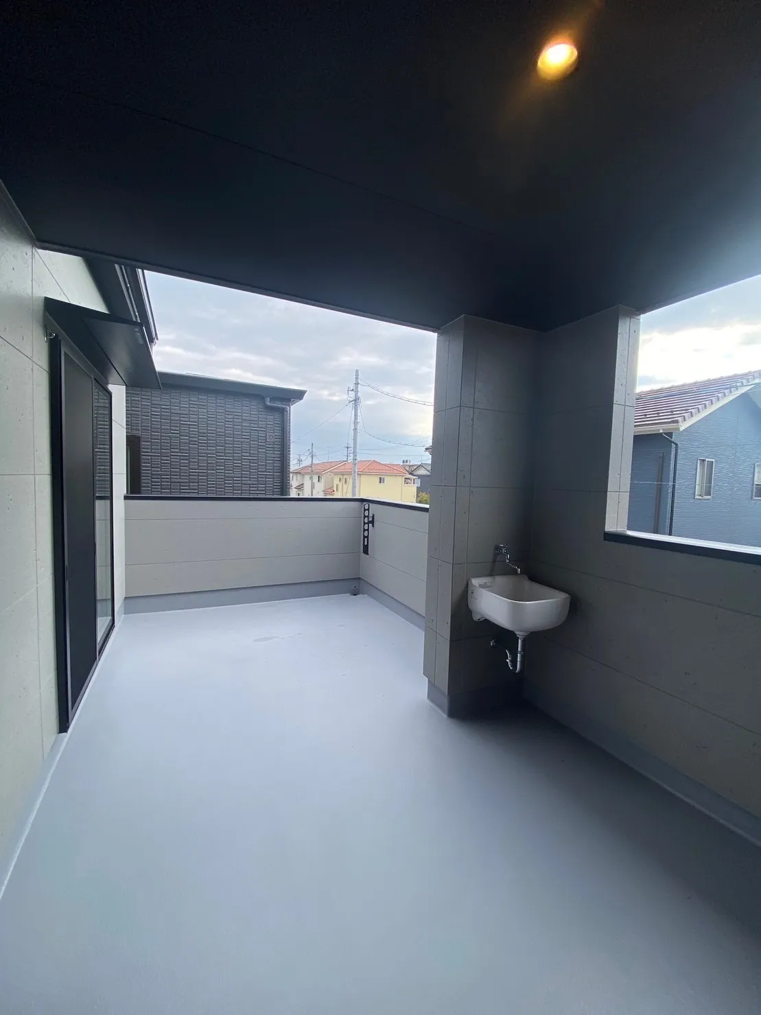 ベランピングとアウトドア好き家族の家