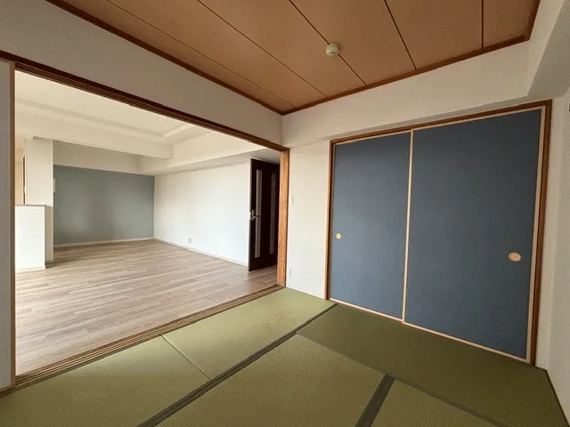 After　ｱｸｾﾝﾄｸﾛｽの襖